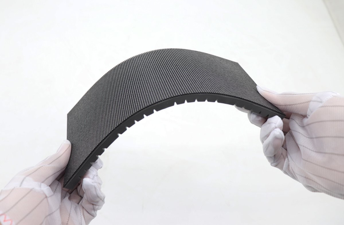 P1.875 Indoor GOB 240x120mm Soft Flexible LED Screen Module - Image 6