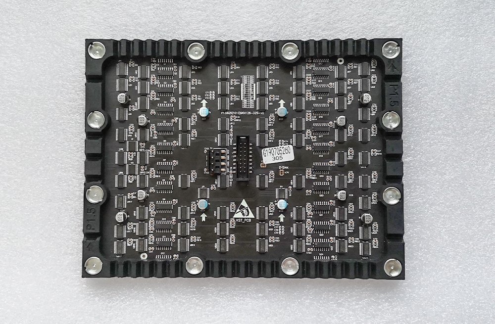 P1.5625 Indoor 200mmx150mm Soft Flexible LED Screen Module - Image 2