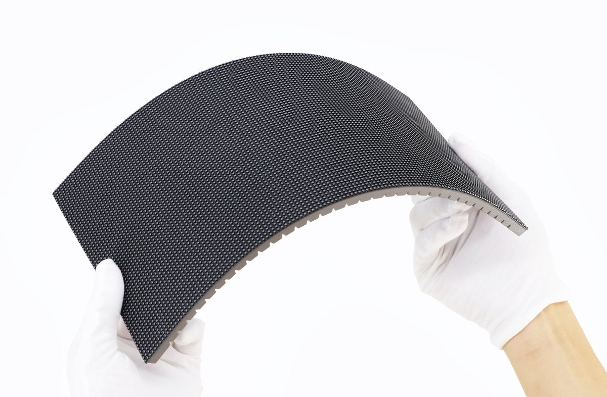 P2.5 Indoor 320x160mm Full Color Flexible Module - Image 2