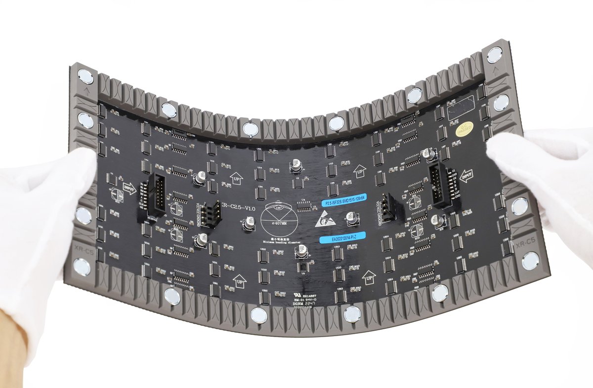 P2.5 Indoor 320x160mm Full Color Flexible Module - Image 4
