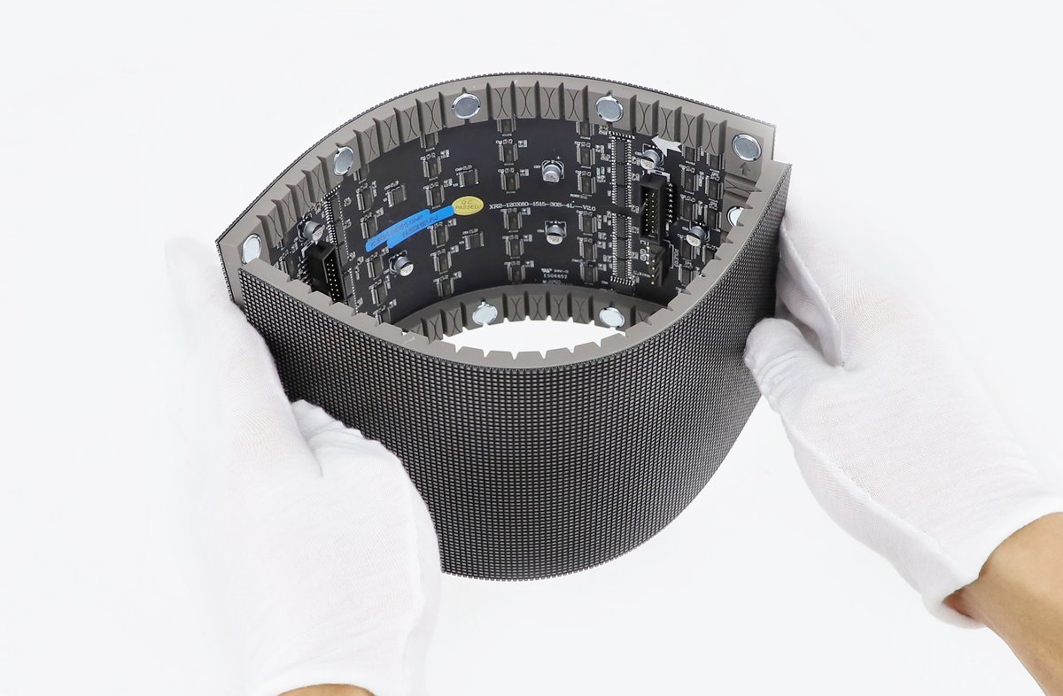 P2 Indoor GOB 240x120mm Full Color Soft Flexible LED Screen Module