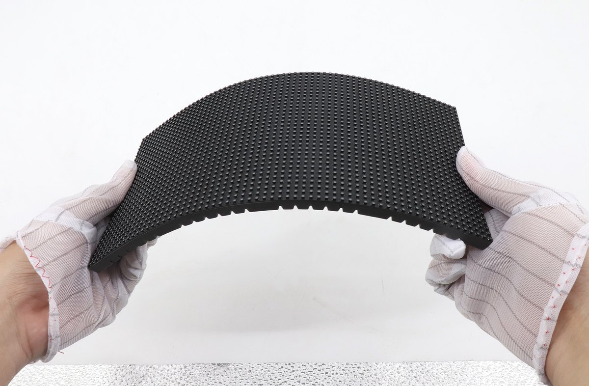 P4 Indoor 256x128mm Full Color LED Screen Soft Flexible LED Module - Image 6