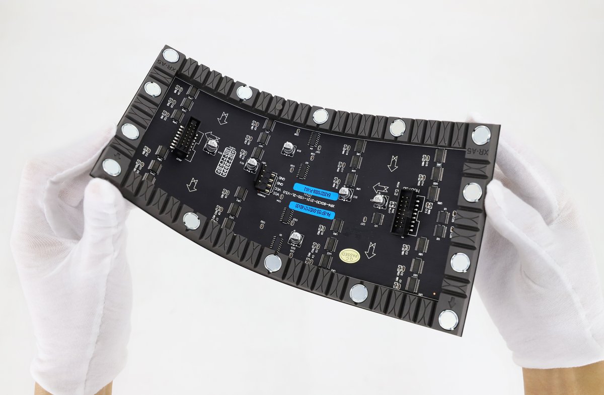 P4 Indoor 240x120mm Full Color LED Screen Soft Flexible LED Module - Image 4