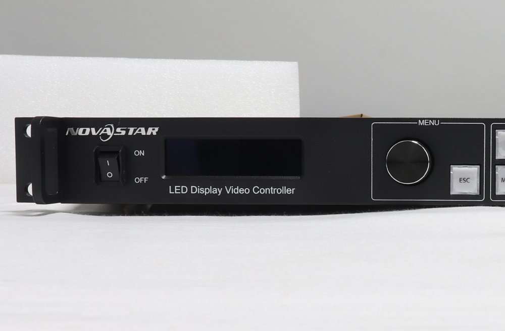 Novastar VX4S HD LED Display Video Controller Box - Image 3